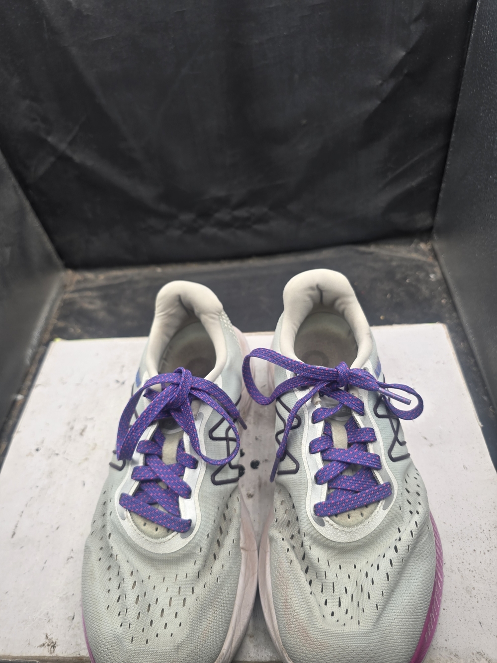 Women’s Athletic Running Shoes - Light Gray with Purple Accents